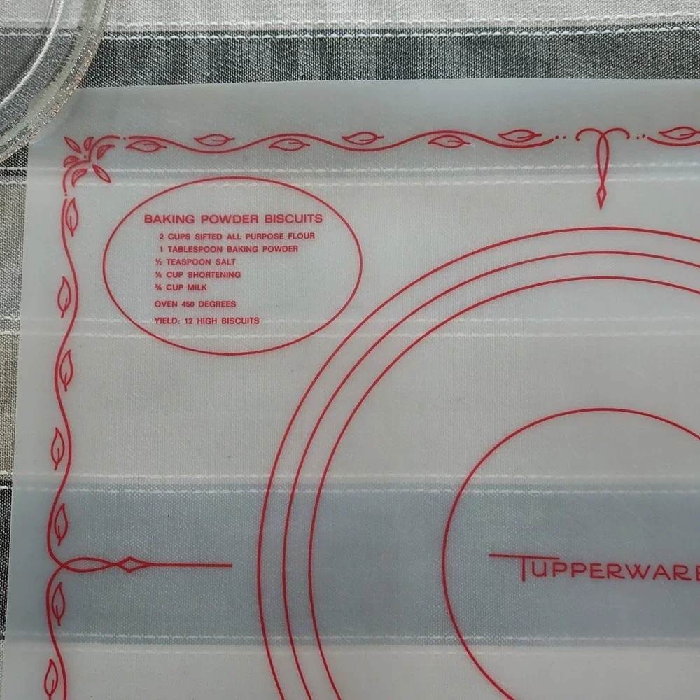 Vintage 1965 Tupperware Pastry Mat Rolling Pie‎ Crust Pizza Dough Tart Baking